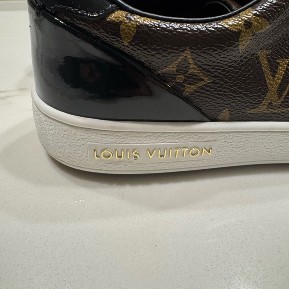 Louis Vuitton Frontrow Monogram Sneakers - Picture 4 of 10